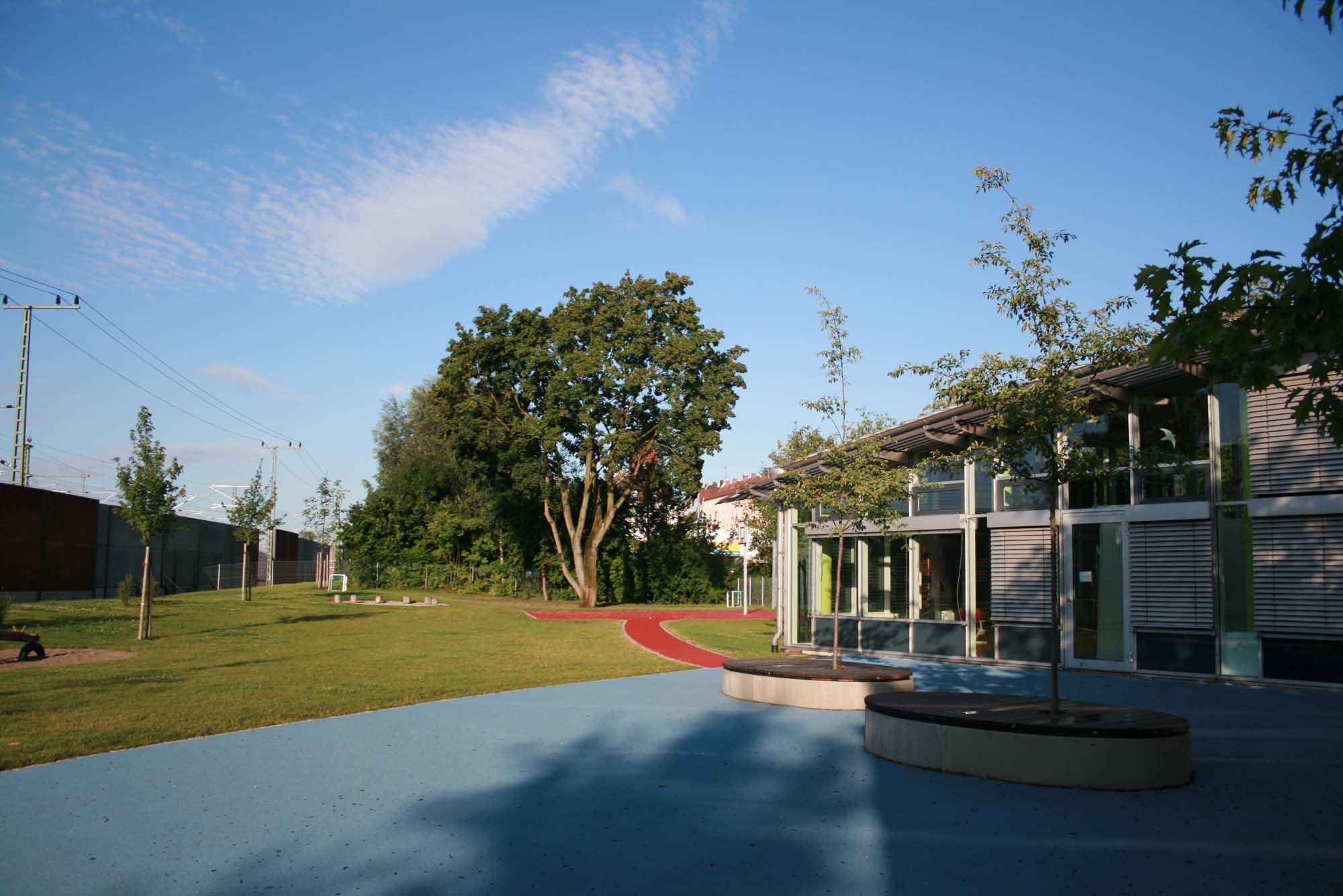 Internationale Schule Neu-Ulm Schulfhof